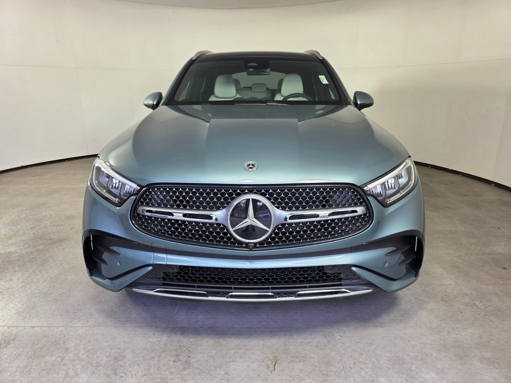 New 2026 Mercedes-Benz GLC 300 image 2
