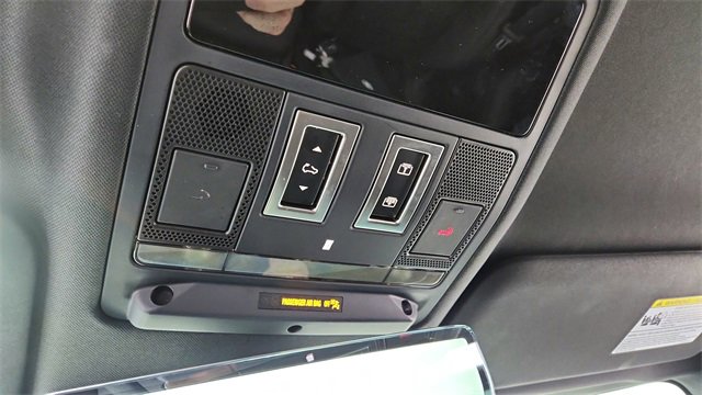 Used 2024 Land Rover Defender 110 S image 55