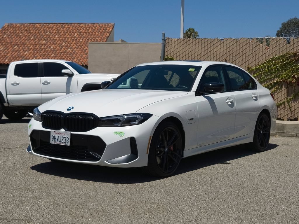 Used 2023 BMW 330e w/ M Sport Package RWD image 2