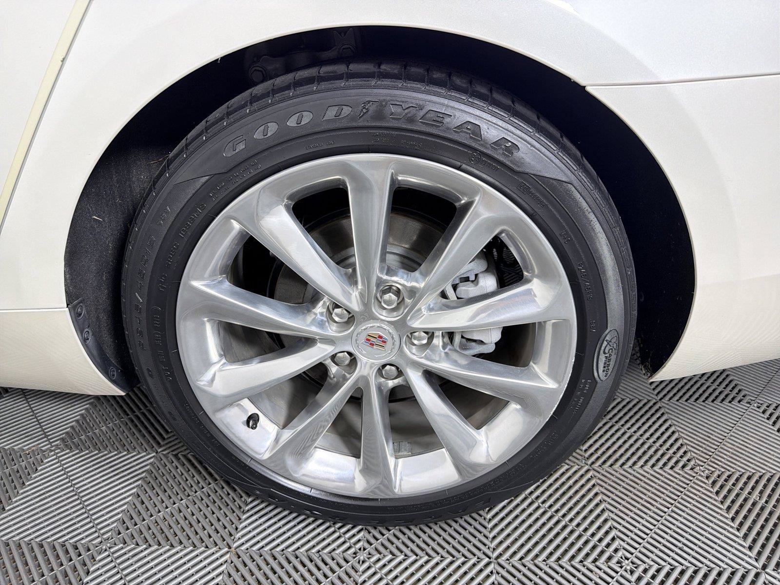 Certified 2014 Cadillac XTS FWD image 17
