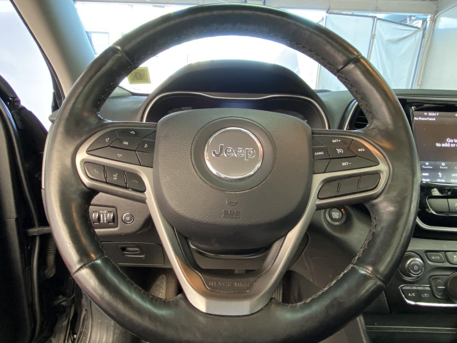 Used 2019 Jeep Cherokee Limited image 29