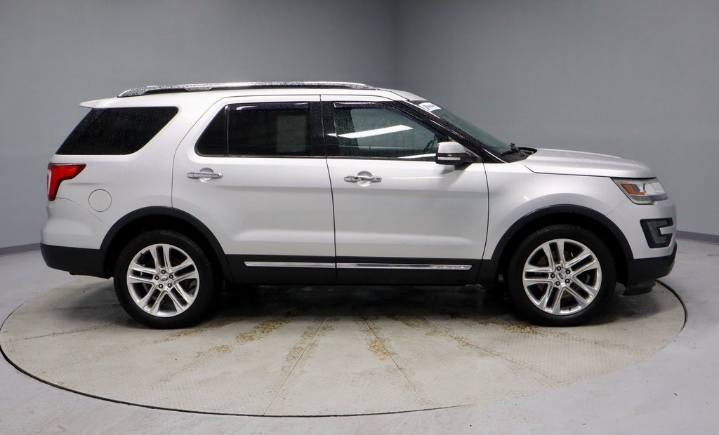 Used 2016 Ford Explorer Limited image 7