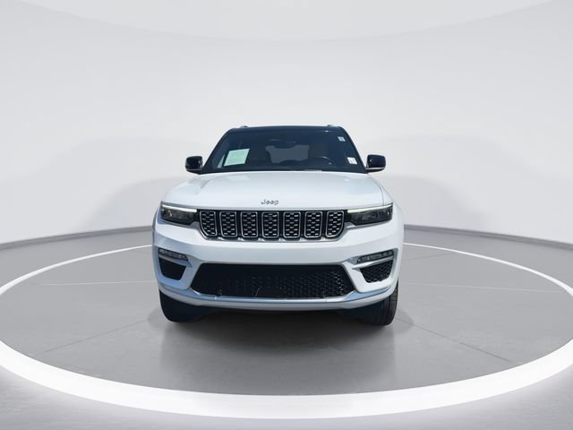 Used 2022 Jeep Grand Cherokee Summit w/ Luxury Tech Group V AWD/4WD image 3
