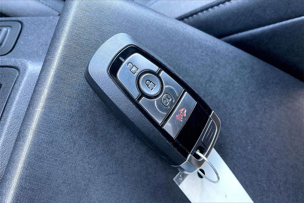 Used 2022 Ford Bronco Black Diamond w/ Sasquatch Package image 11