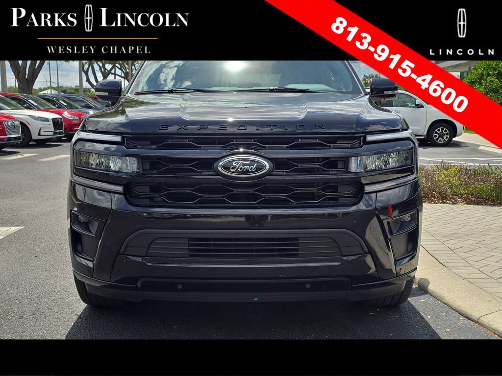 Used 2023 Ford Expedition Limited RWD image 2