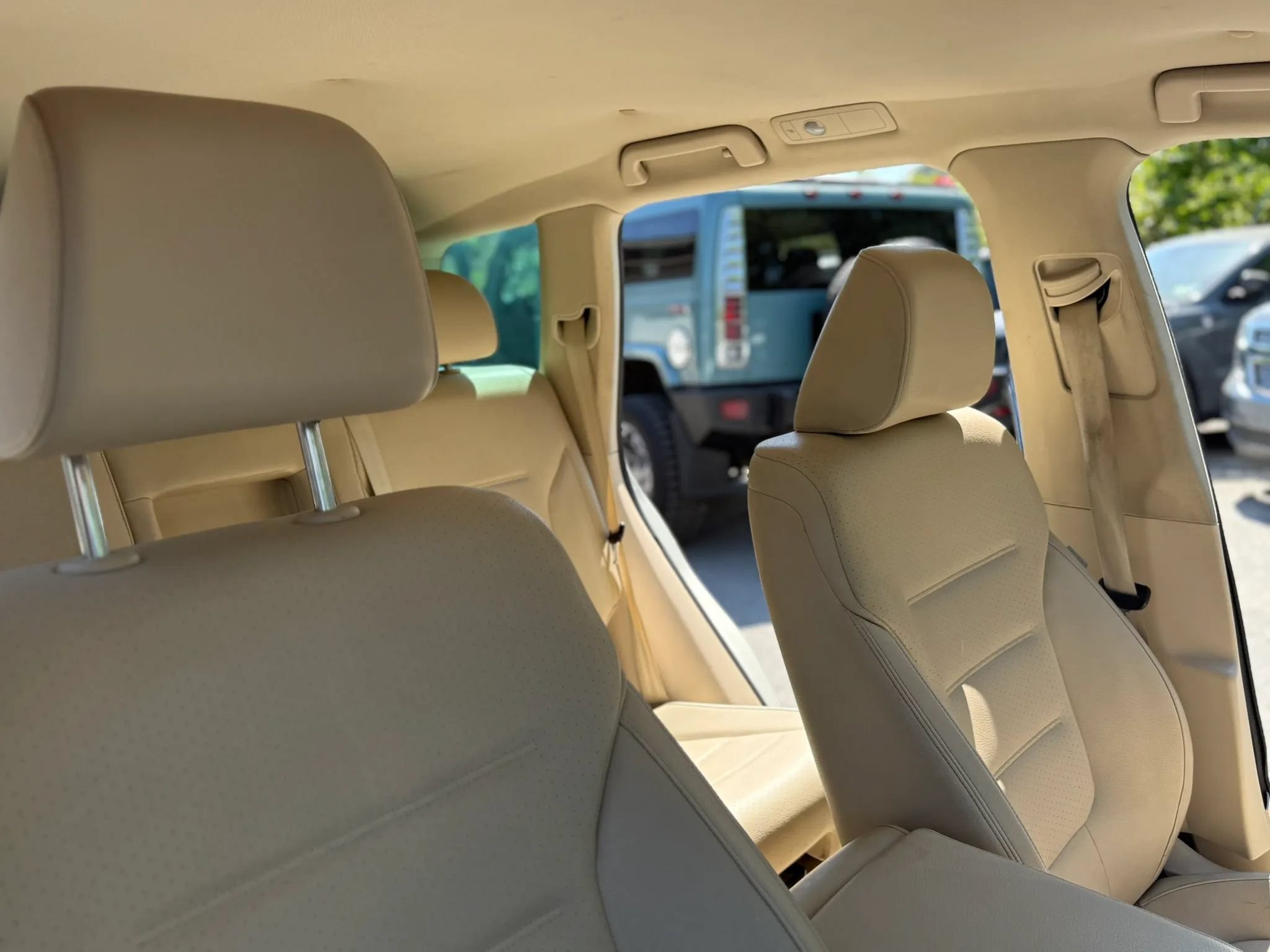 Used 2012 Volkswagen Touareg Sport AWD/4WD image 16