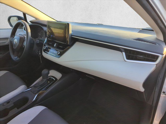 Used 2025 Toyota Corolla LE FWD image 26