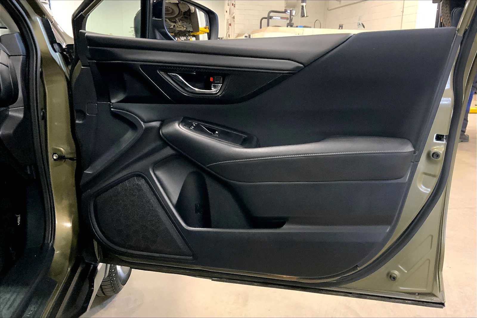 Used 2021 Subaru Outback Premium image 22