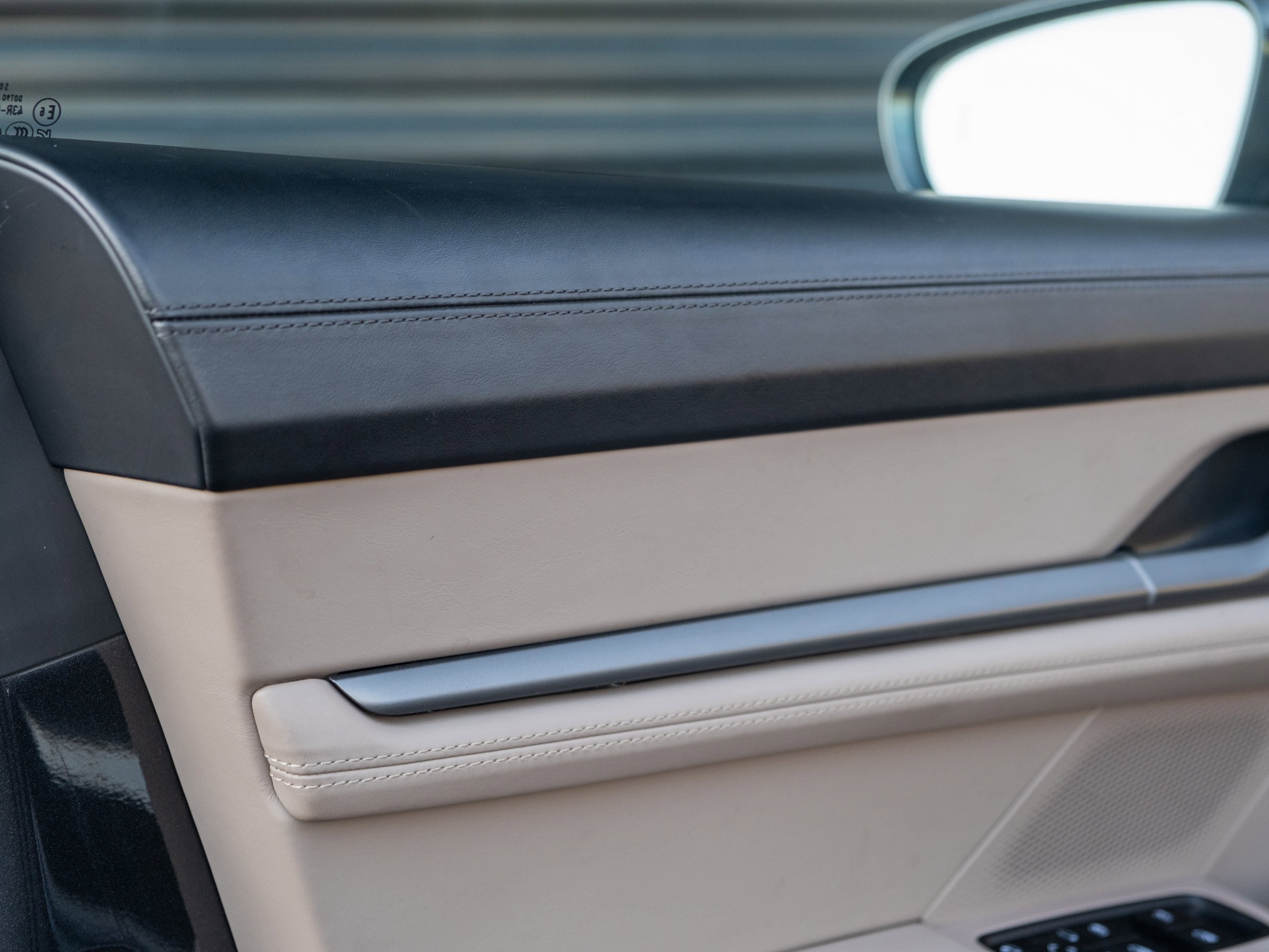 Used 2025 Porsche Taycan 4S image 17