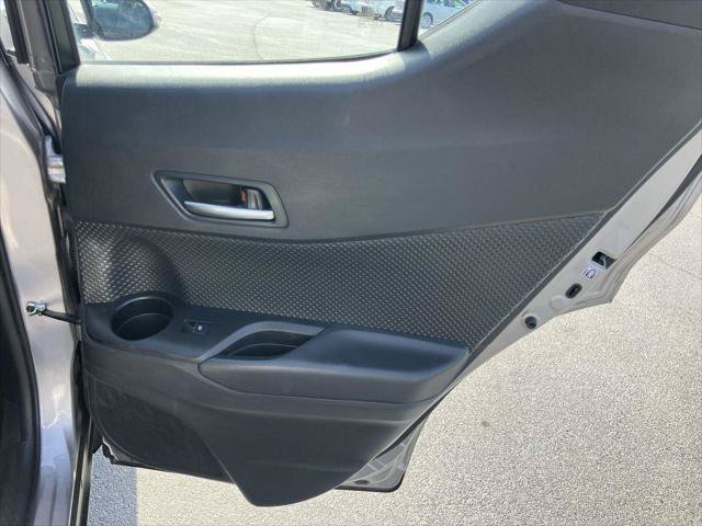 Certified 2018 Toyota C-HR XLE FWD image 28