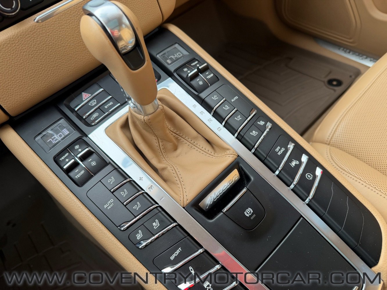 Used 2015 Porsche Macan Turbo image 24