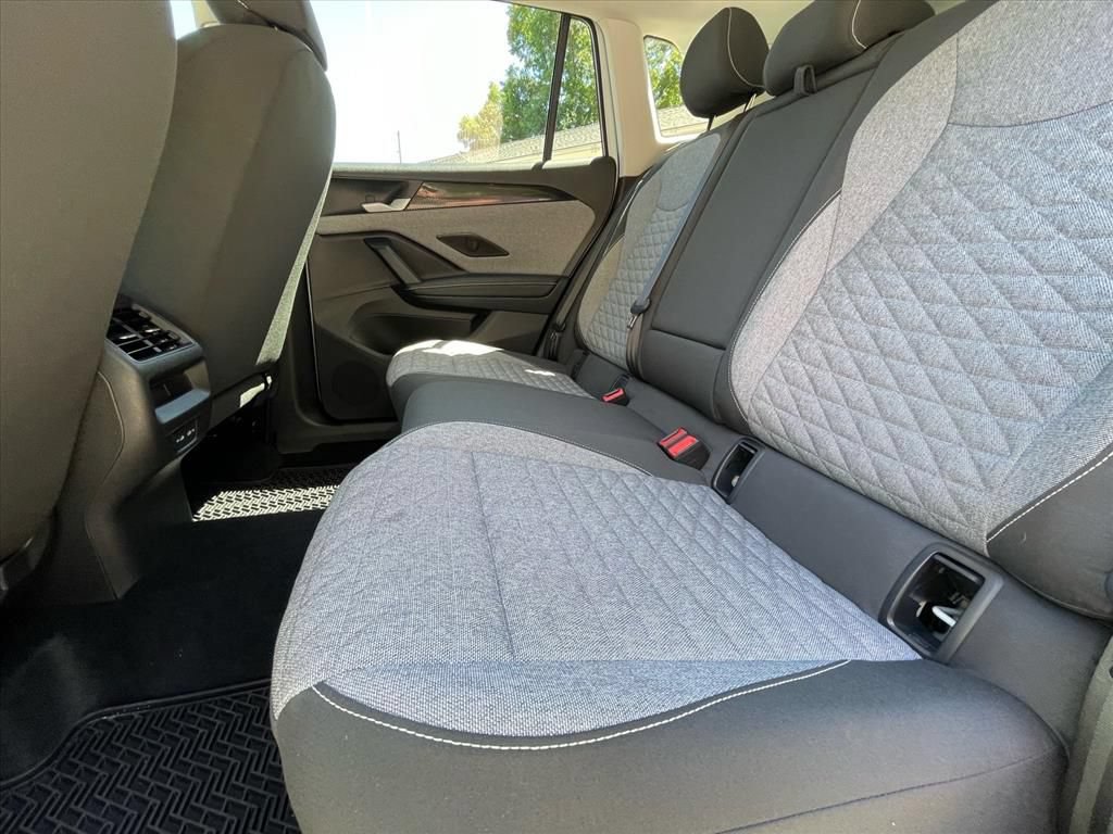 Used 2025 Volkswagen Tiguan S FWD image 4