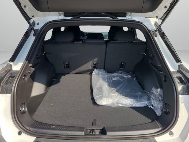 New 2026 Chevrolet Equinox EV LT w/ LPO, Blackout Package FWD image 11