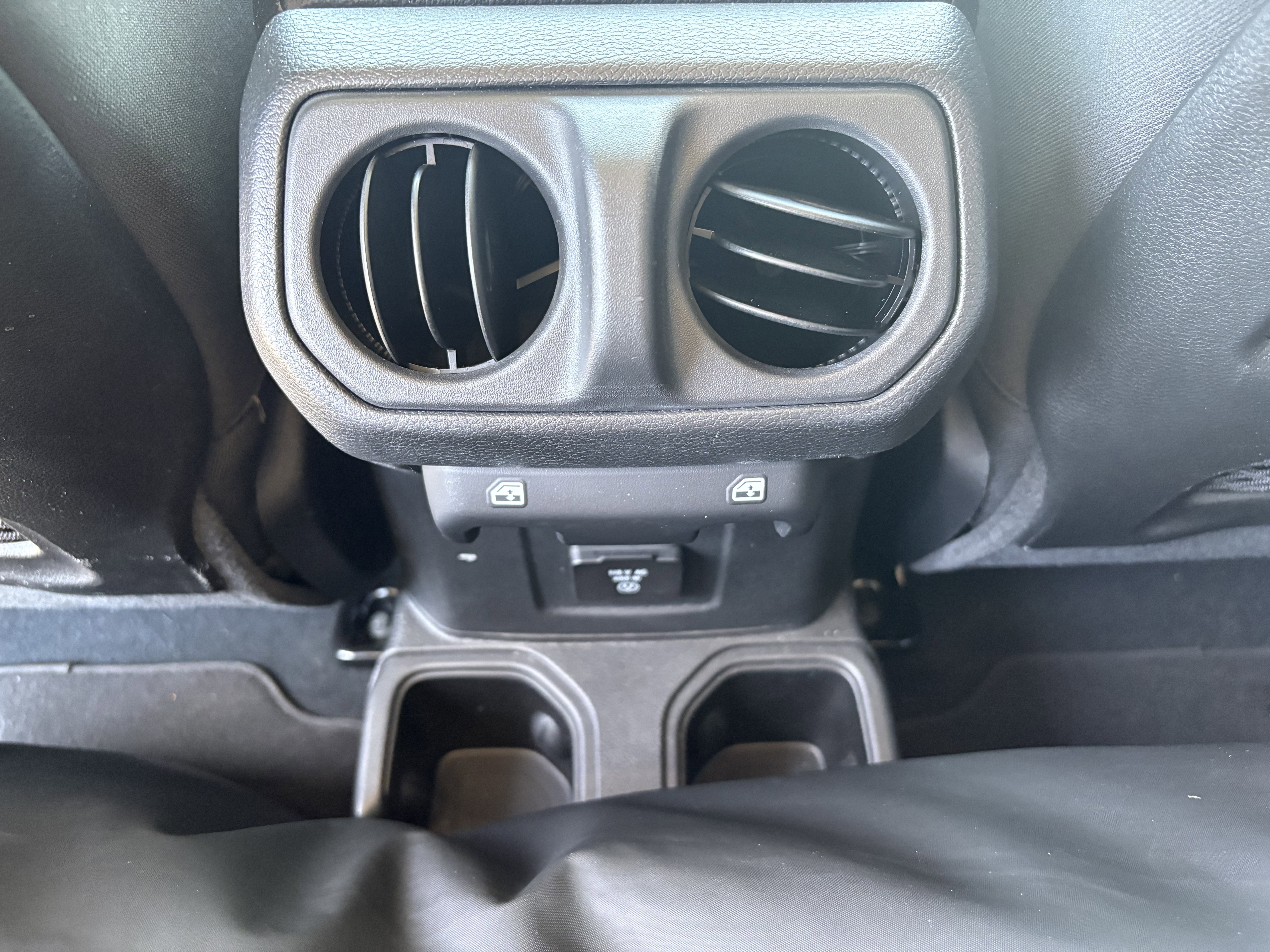Certified 2024 Jeep Gladiator Mojave AWD/4WD image 22