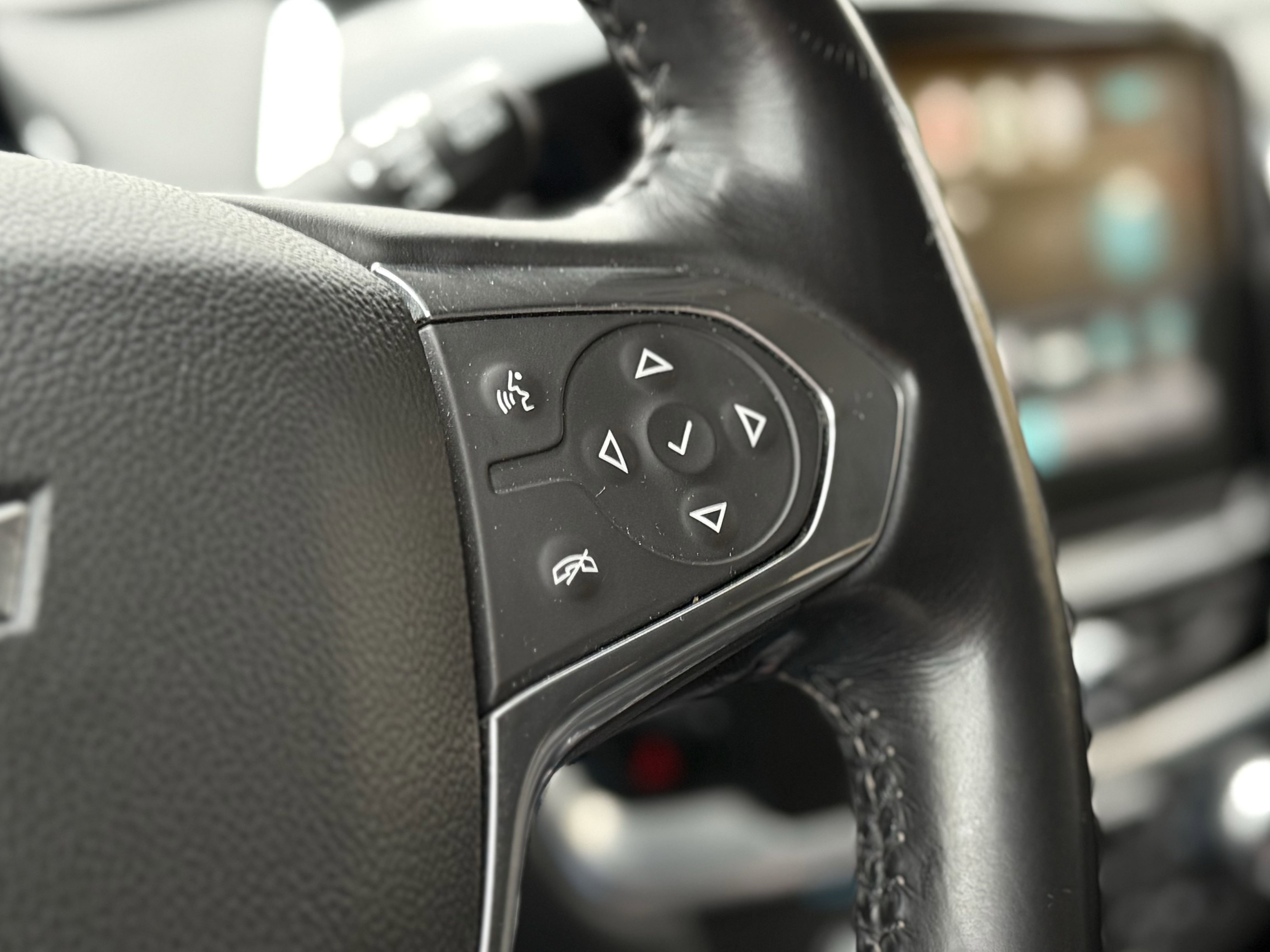 Used 2019 Chevrolet Traverse LT image 18