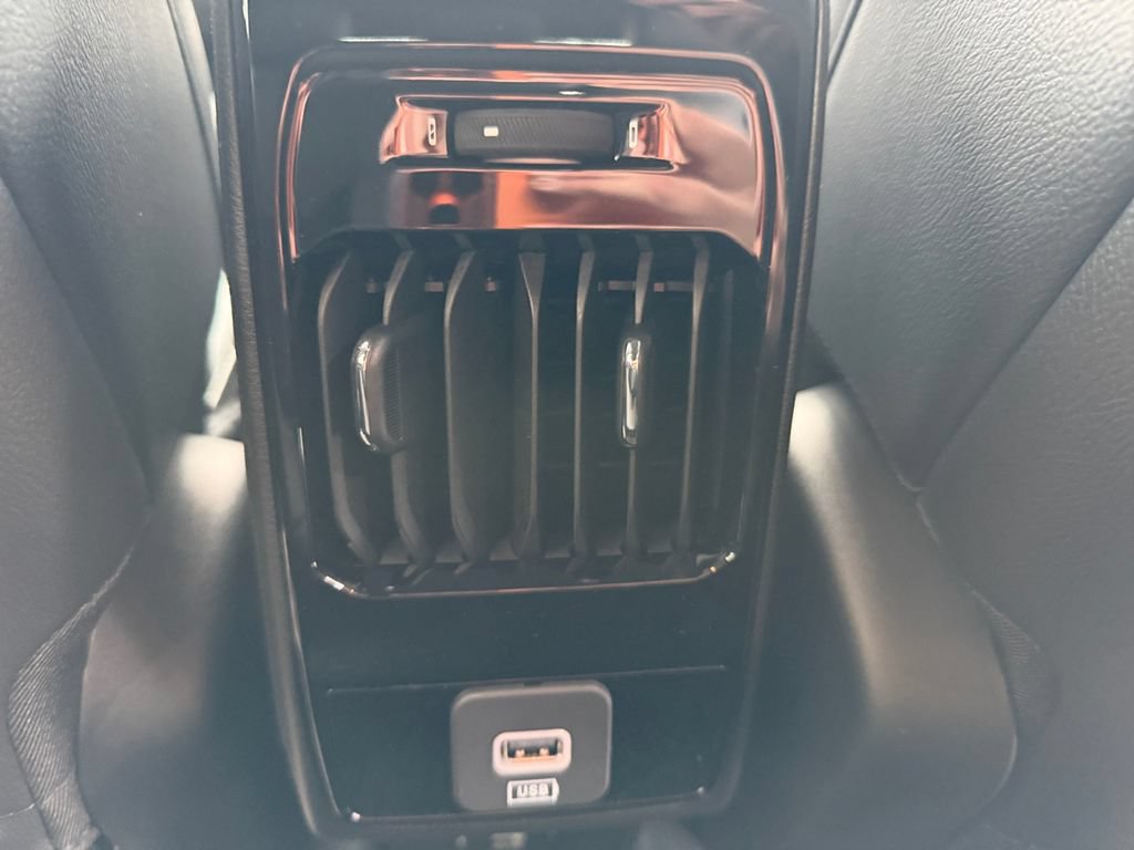 New 2026 Jeep Compass Latitude AWD/4WD image 16