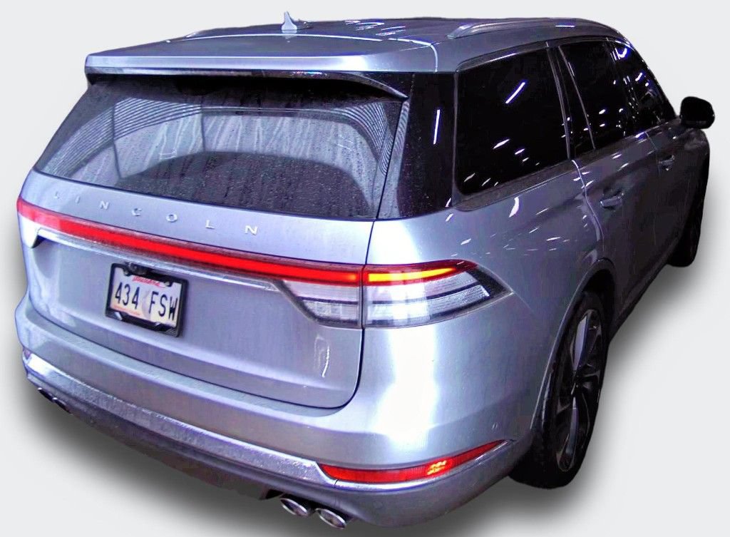 Used 2020 Lincoln Aviator Reserve w/ Equipment Group 201A RWD image 3