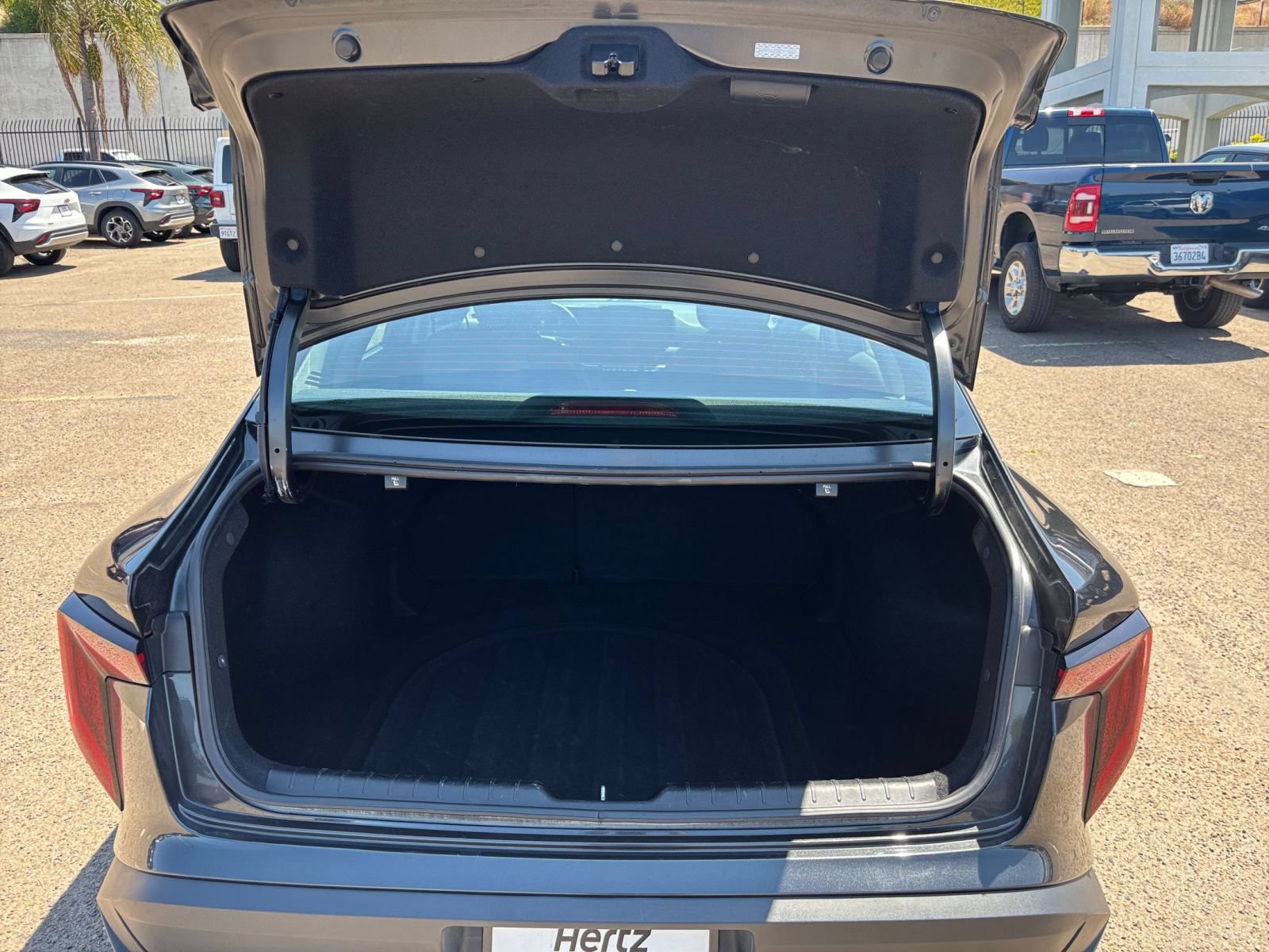 Used 2025 Kia K4 FWD image 29