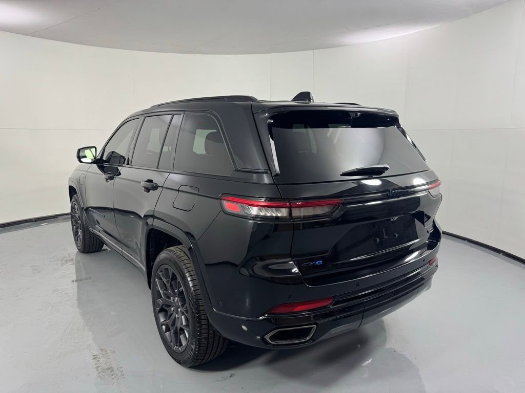 Used 2023 Jeep Grand Cherokee Summit image 7