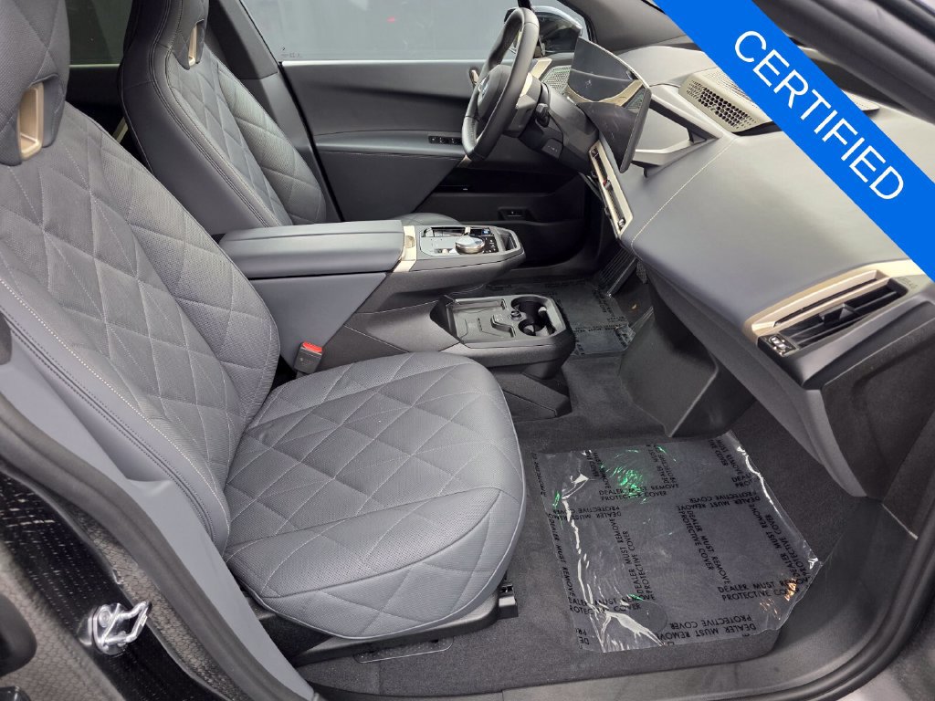 Certified 2026 BMW iX xDrive60 AWD/4WD image 22