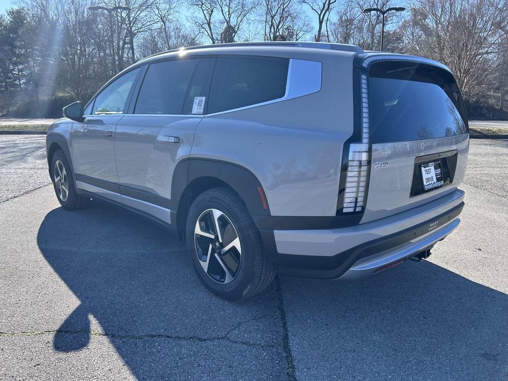 New 2026 Hyundai Ioniq 9 SE w/ Tow & Go Package image 5