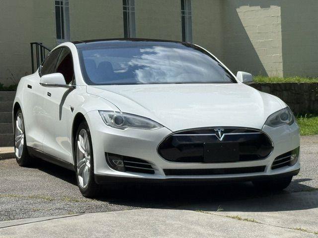 Used 2015 Tesla Model S 85 RWD image 18
