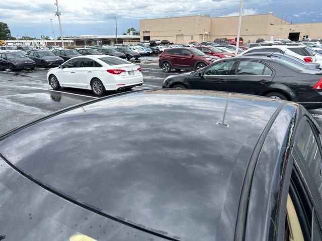 Used 2017 Toyota Corolla LE w/ Carpet Mat Package (TMS) FWD image 11