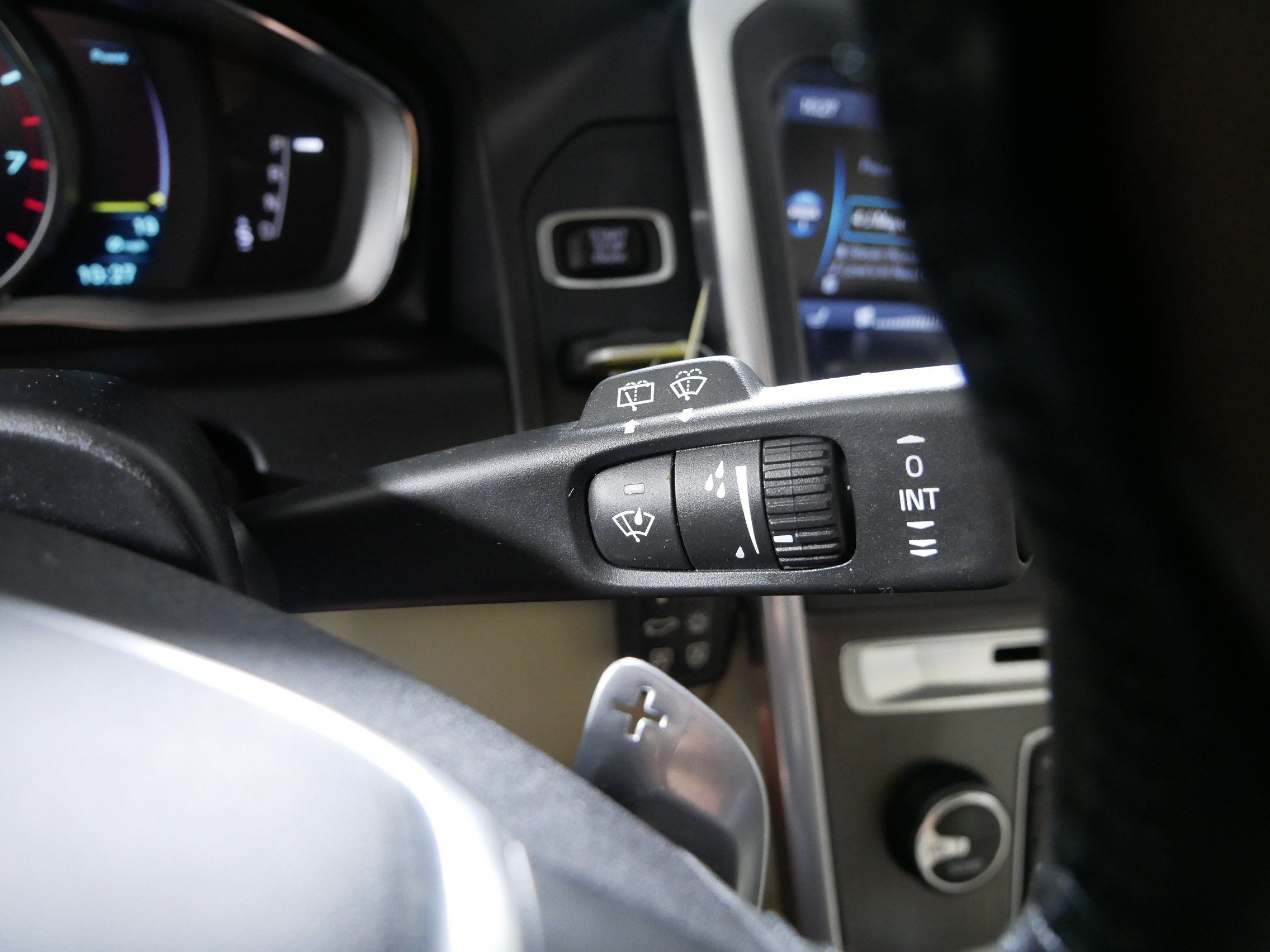 Used 2015 Volvo XC60 T6 AWD/4WD image 31