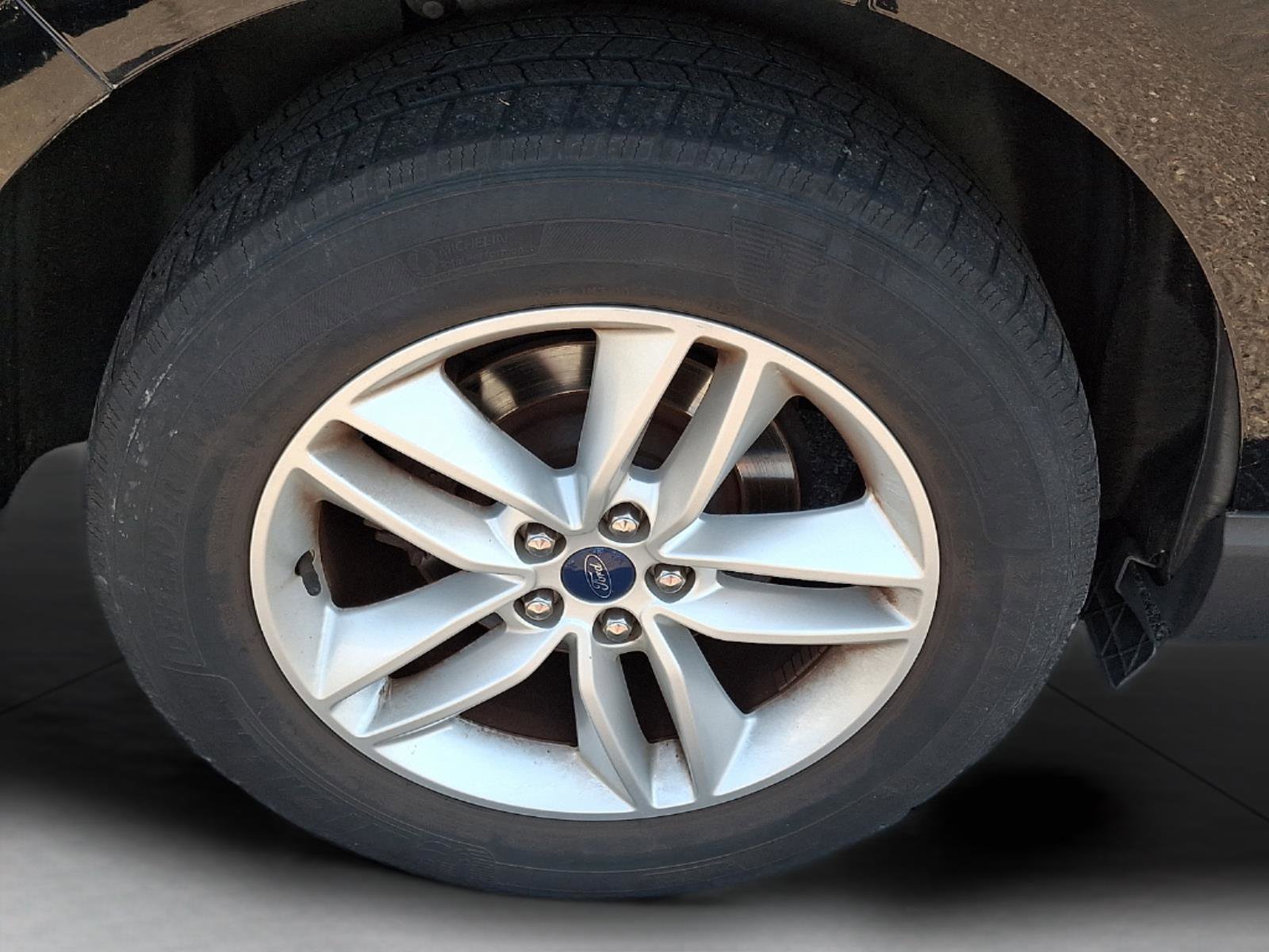 Used 2016 Ford Edge SEL w/ Equipment Group 201A AWD/4WD image 10