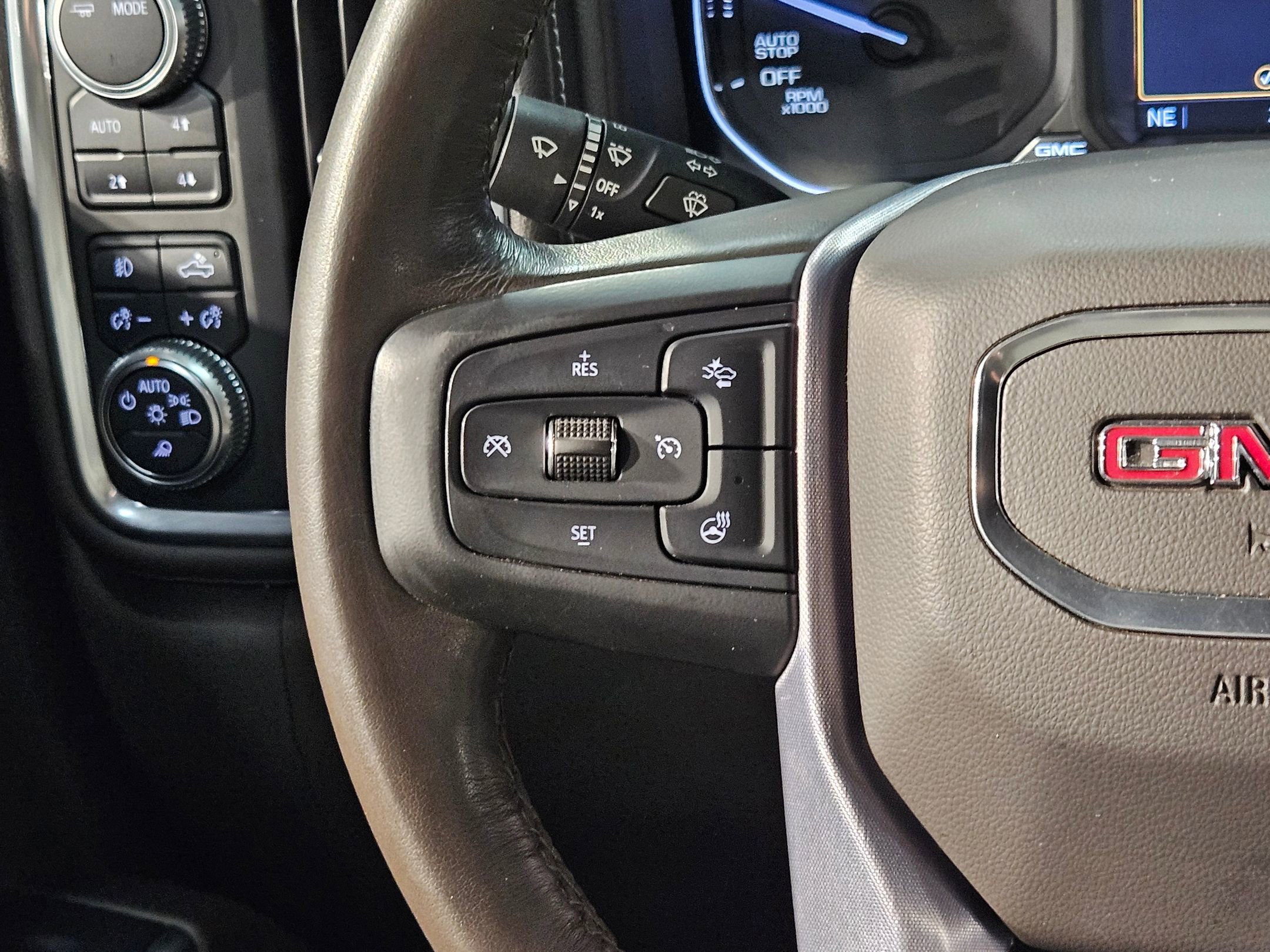 Used 2020 GMC Sierra 1500 SLT w/ SLT Premium Plus Package AWD/4WD image 29