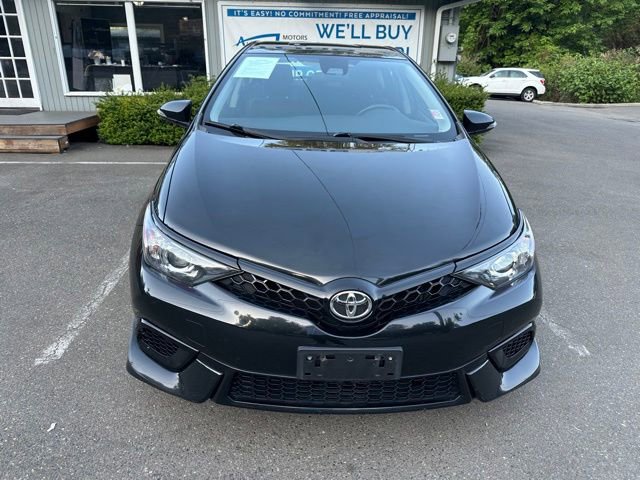 Used 2018 Toyota Corolla iM w/ All-Weather Mat Package FWD image 2