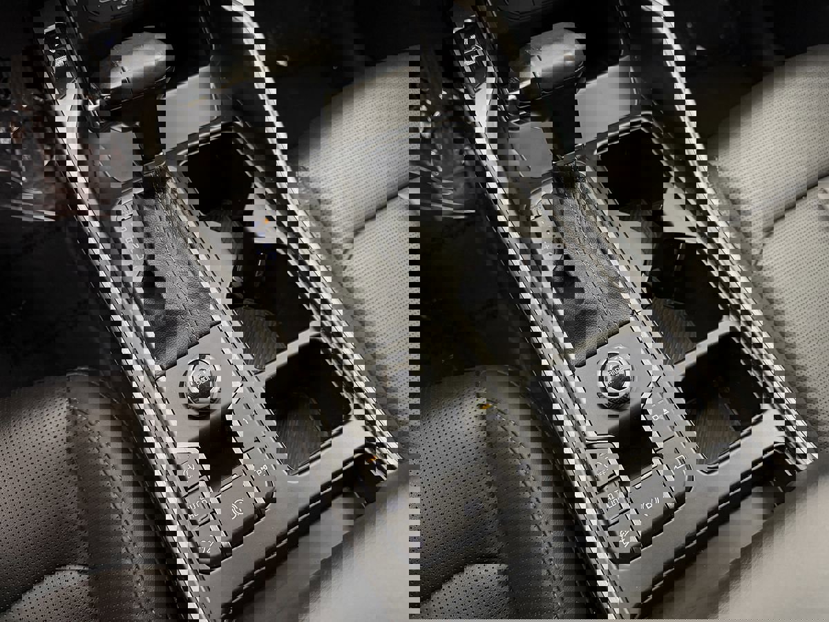 Used 2024 Kia Sorento S image 26