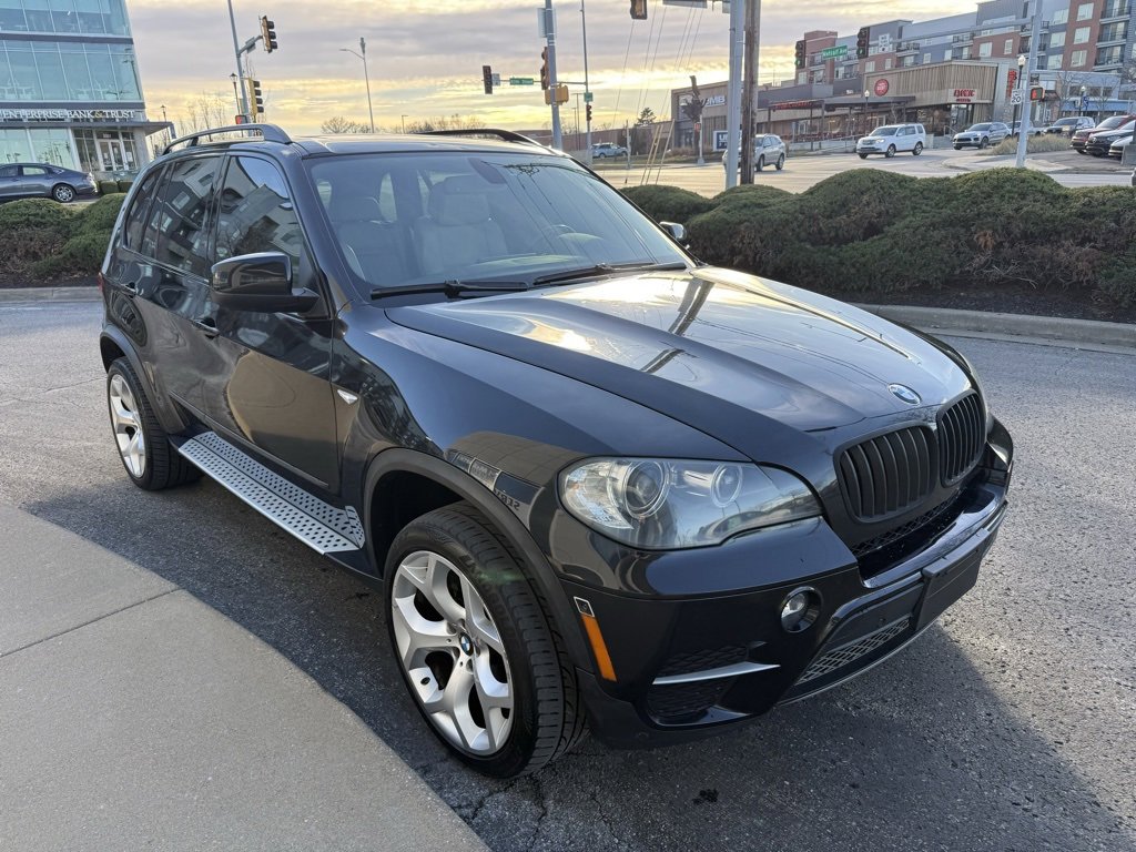 Used 2011 BMW X5 xDrive35i image 4