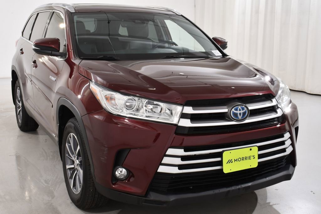 Used 2019 Toyota Highlander XLE AWD/4WD image 4