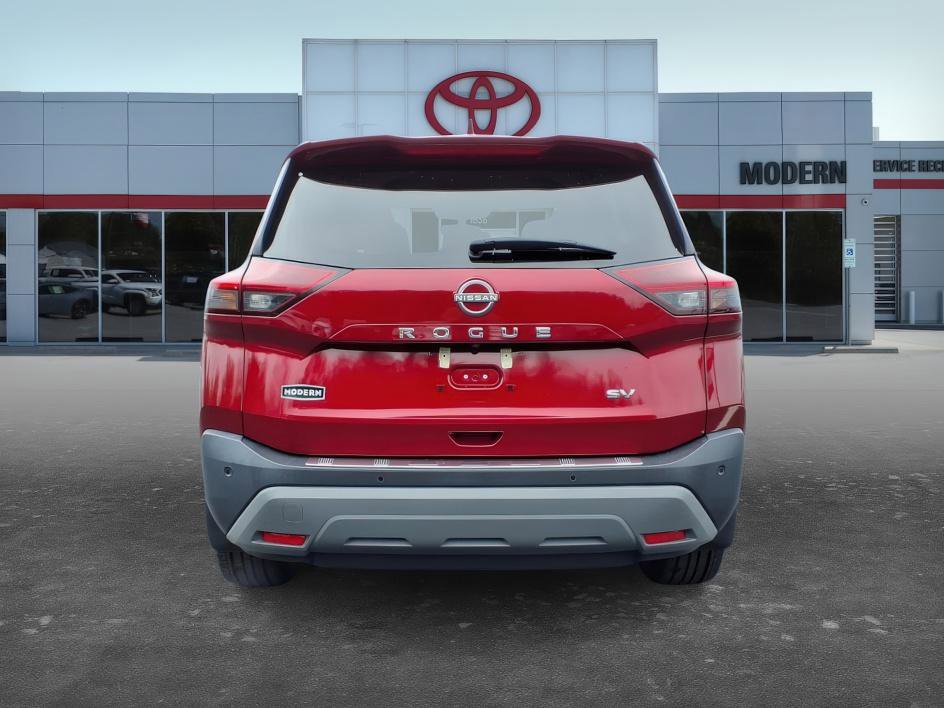 Used 2023 Nissan Rogue SV image 5