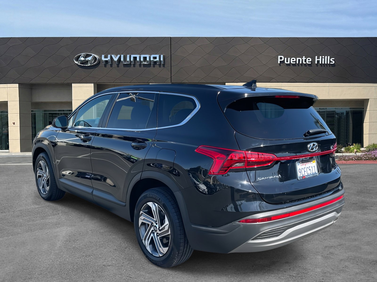 Certified 2023 Hyundai Santa Fe SE image 4