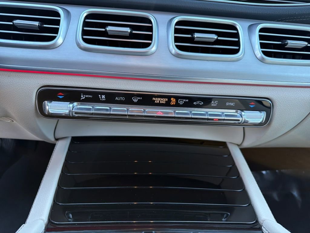 Used 2025 Mercedes-Benz GLS 450 4MATIC image 27
