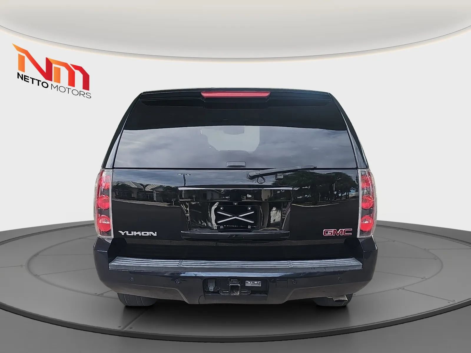 Used 2013 GMC Yukon Denali image 4