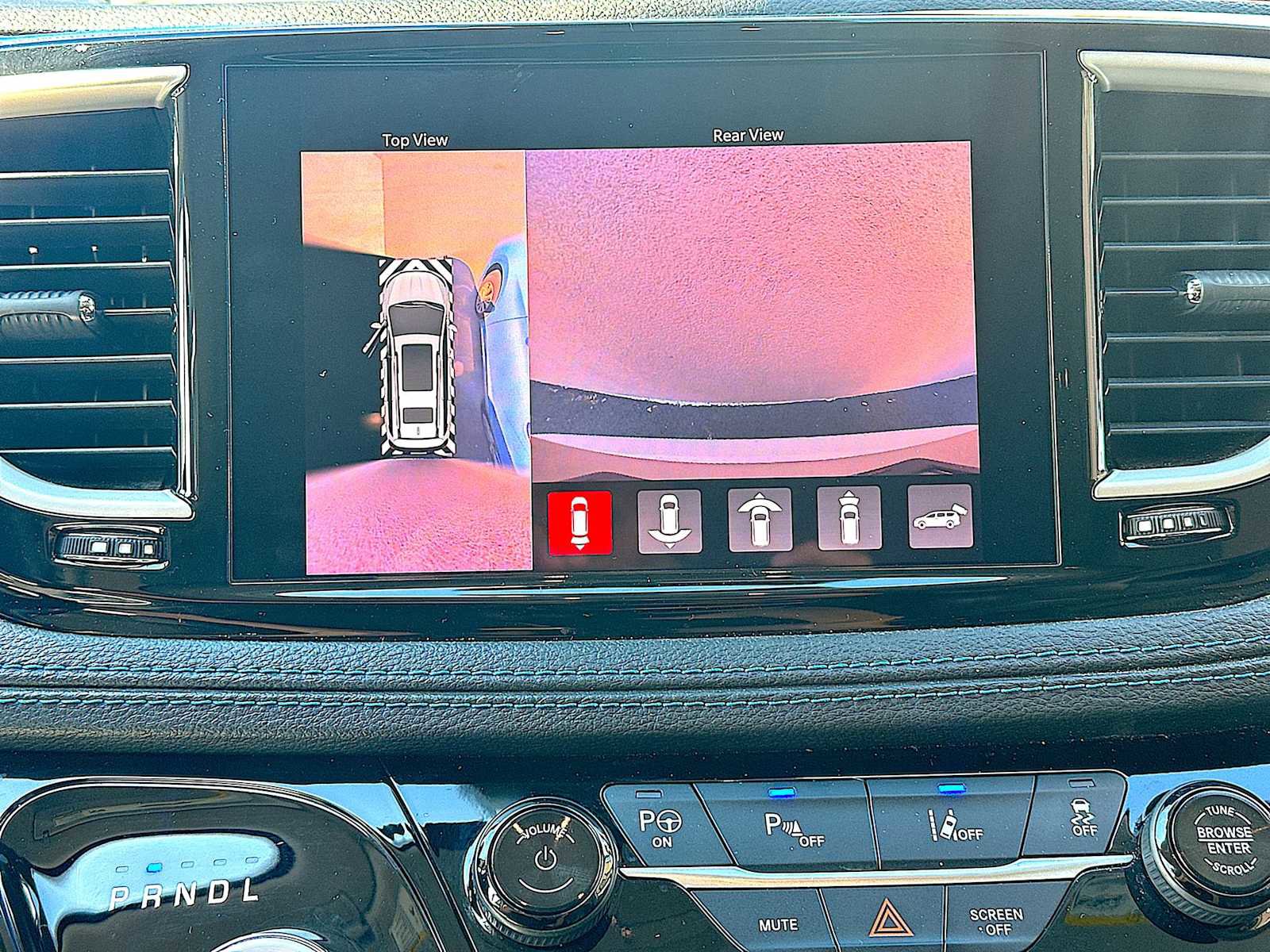 Used 2021 Chrysler Pacifica Touring-L image 21