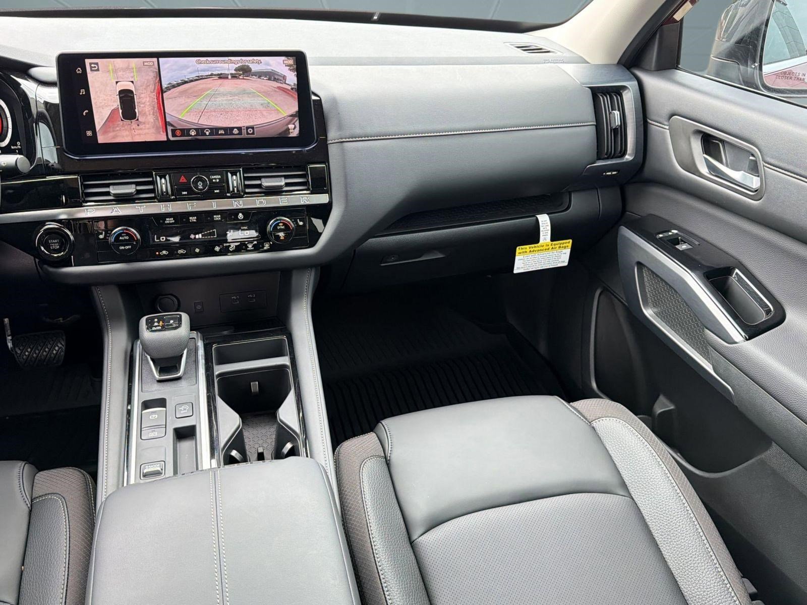New 2026 Nissan Pathfinder SL image 27