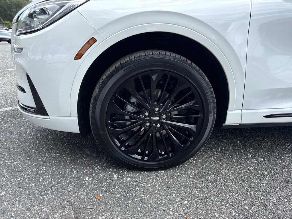 New 2025 Lincoln Corsair Reserve w/ Jet Appearance Package image 10