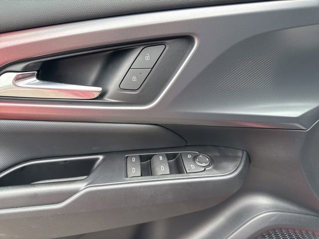 Used 2024 Chevrolet Equinox EV RS AWD/4WD image 17