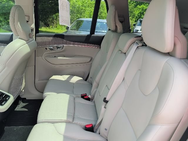 Used 2023 Volvo XC90 B6 Plus w/ Protection Package Premier AWD/4WD image 25