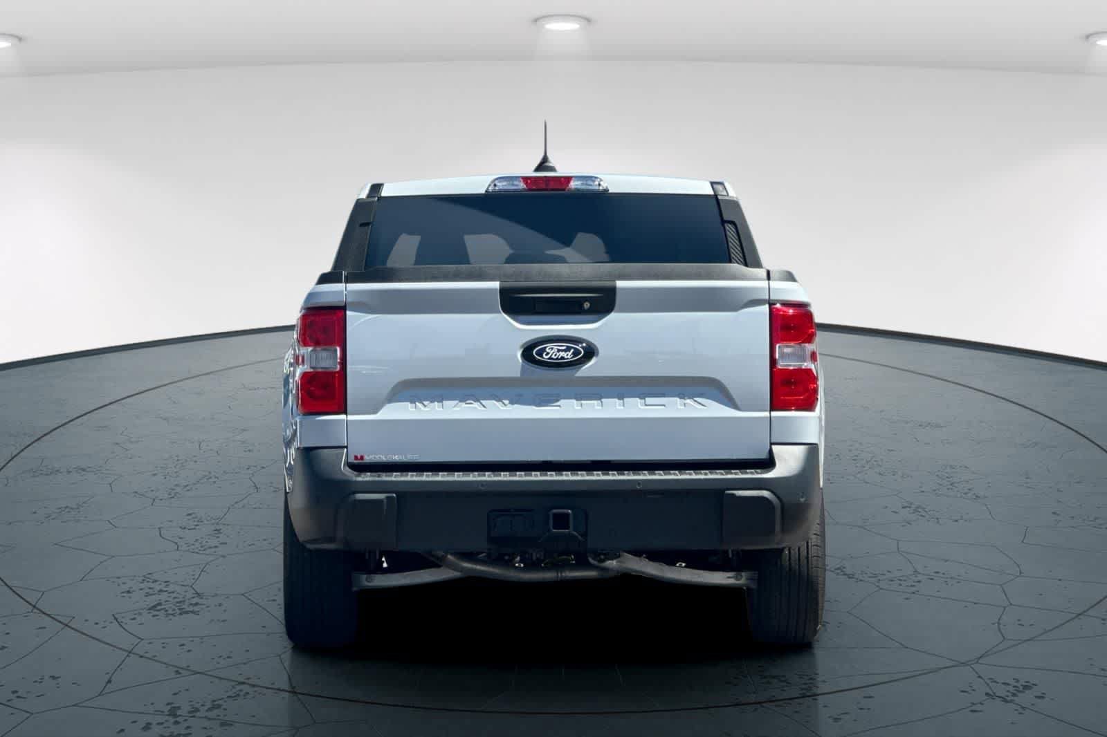 Used 2025 Ford Maverick XLT w/ Equipment Group 301A AWD/4WD image 7