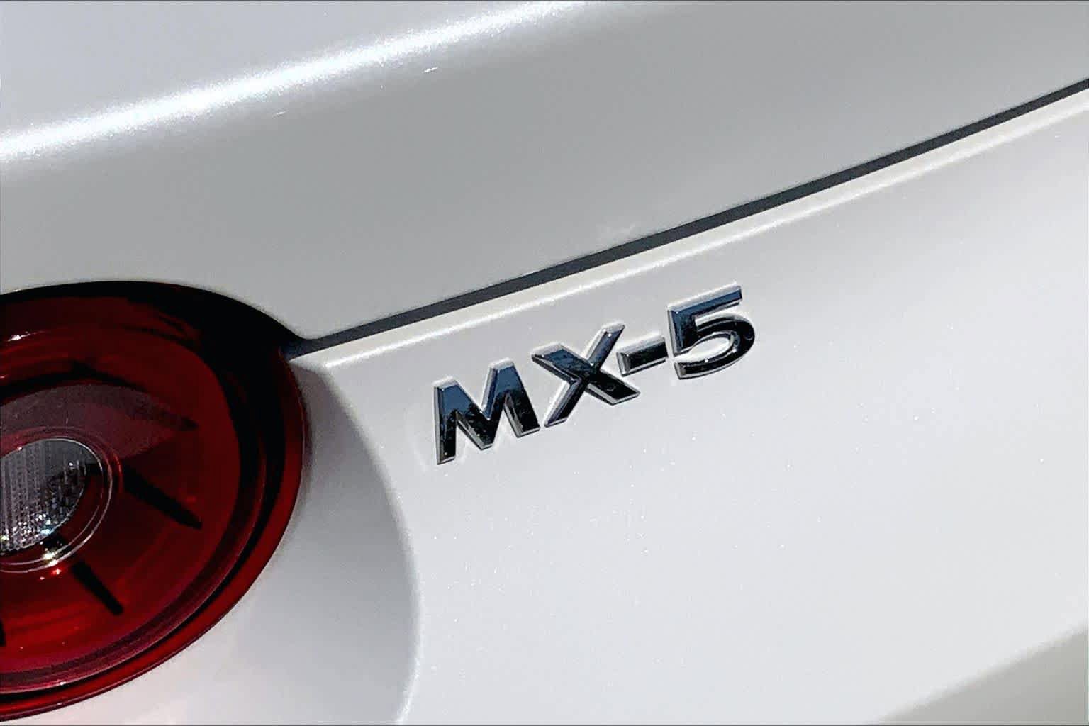 Used 2025 MAZDA MX-5 Miata RF Grand Touring RWD image 26