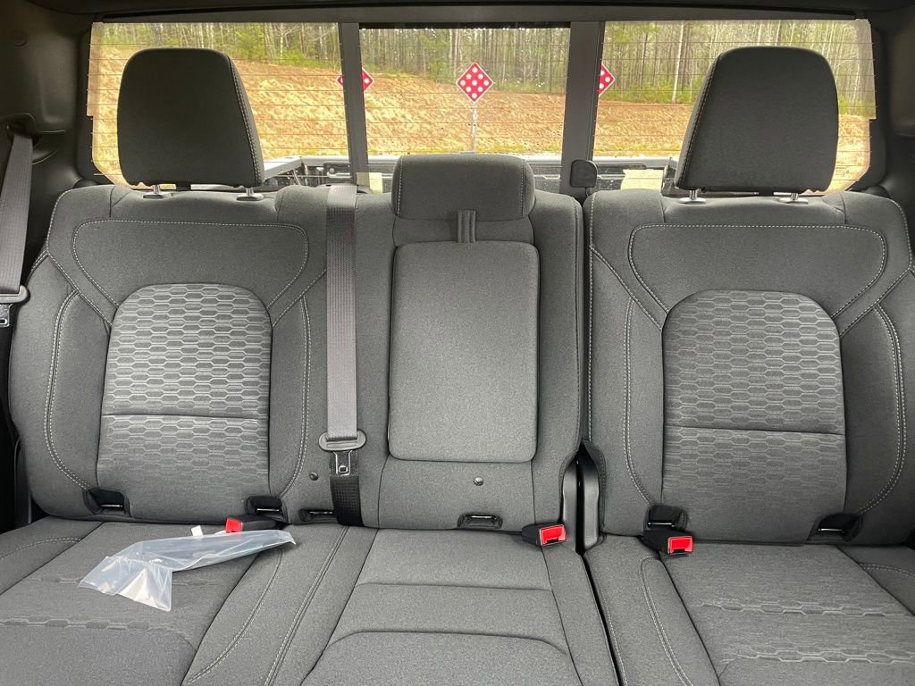 New 2026 RAM 1500 4x4 Crew Cab image 19