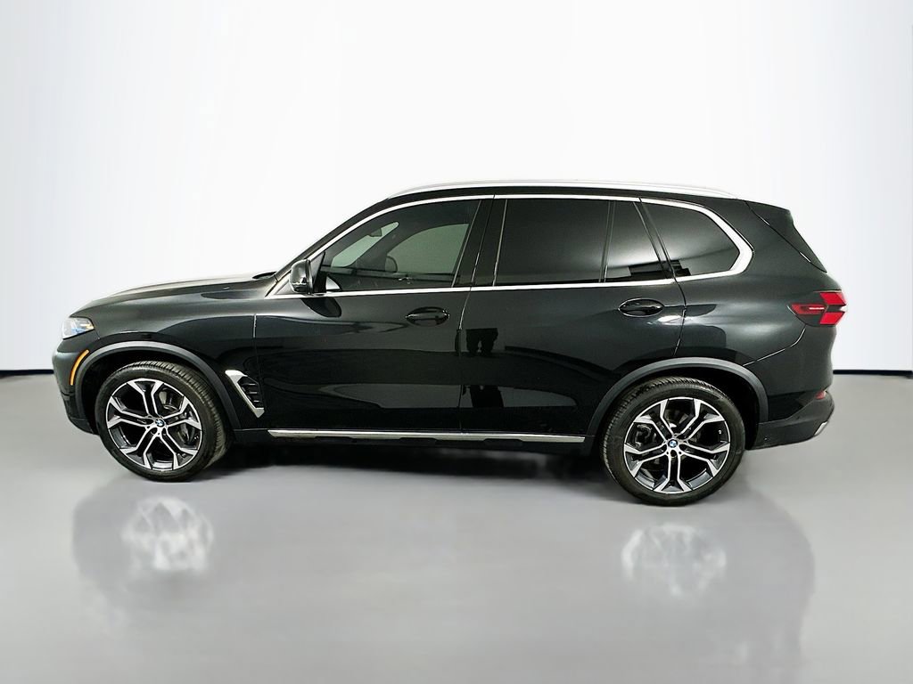 Certified 2024 BMW X5 xDrive40i w/ Premium Package AWD/4WD image 8
