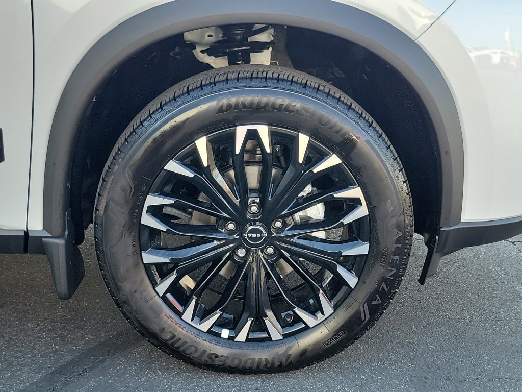 New 2026 Nissan Rogue Dark Armor AWD/4WD image 18