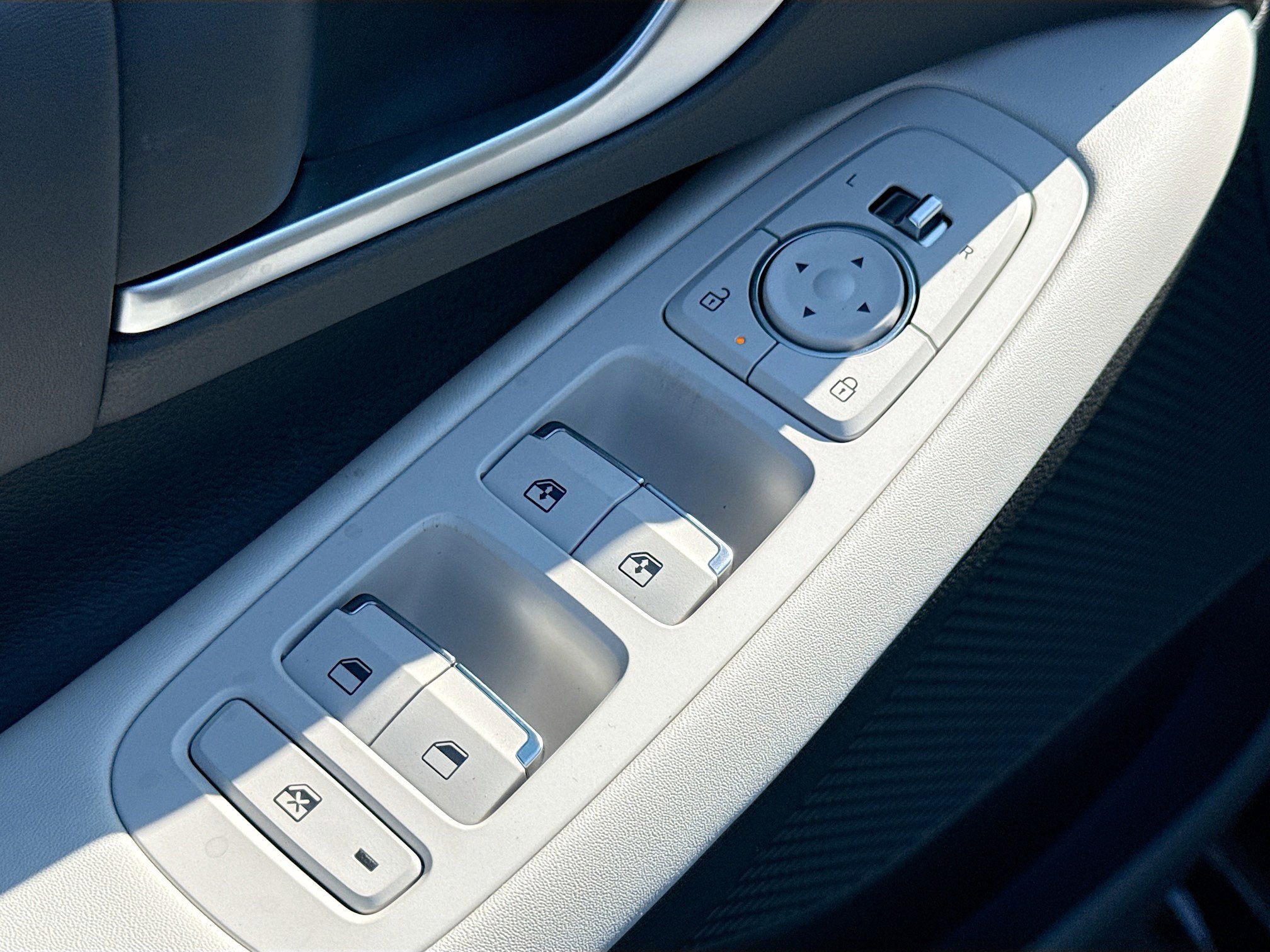 New 2026 Hyundai Sonata SEL FWD image 7