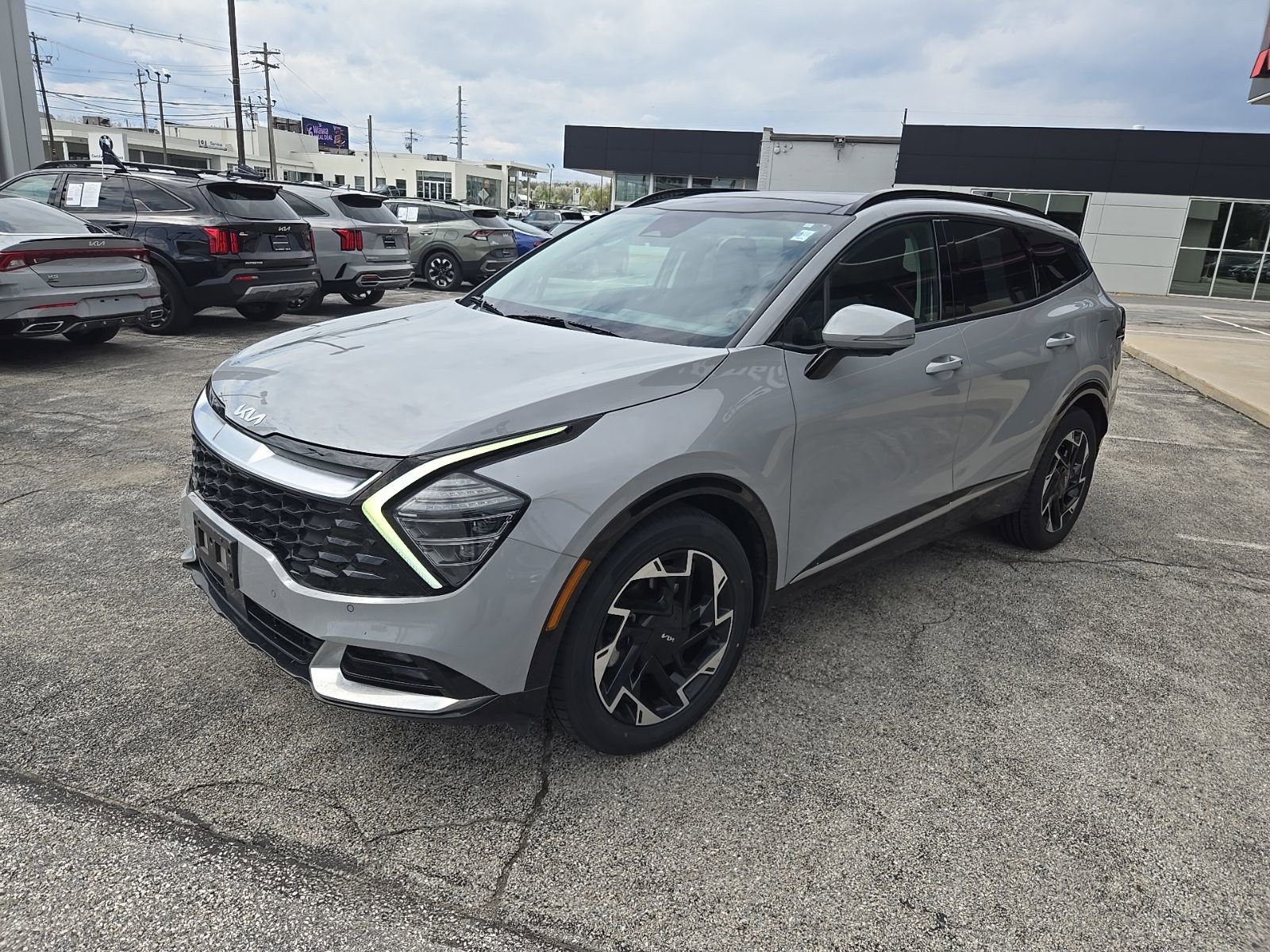 Used 2023 Kia Sportage SX image 8